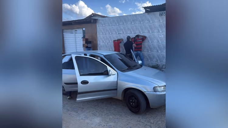 Polícia prende grupo investigado por assaltos a casas de políticos na Paraíba